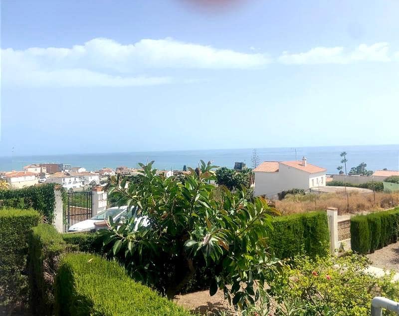 4 makuuhuone Huvila myytävänä paikassa Benajarafe mukana uima-altaan 
autotalli - 670 000 € (Ref: 9418751)