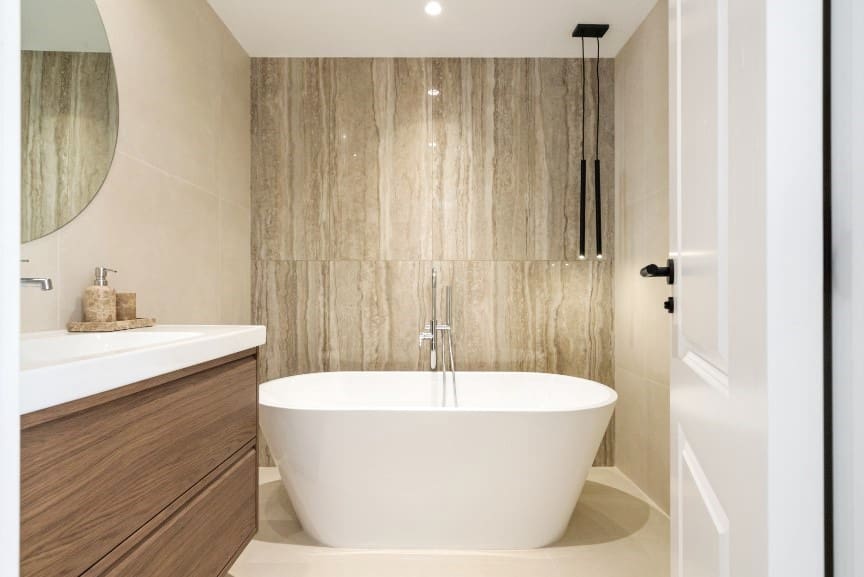 3 bedroom Apartment for sale in Benahavis with pool - € 599,000 (Ref: 9418752)