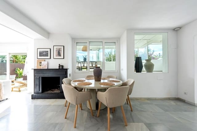 Chalet de 3 habitaciones en Marbella en venta con piscina garaje - 999.000 € (Ref: 9418754)