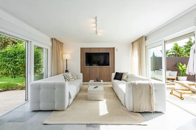 Chalet de 3 habitaciones en Marbella en venta con piscina garaje - 999.000 € (Ref: 9418754)