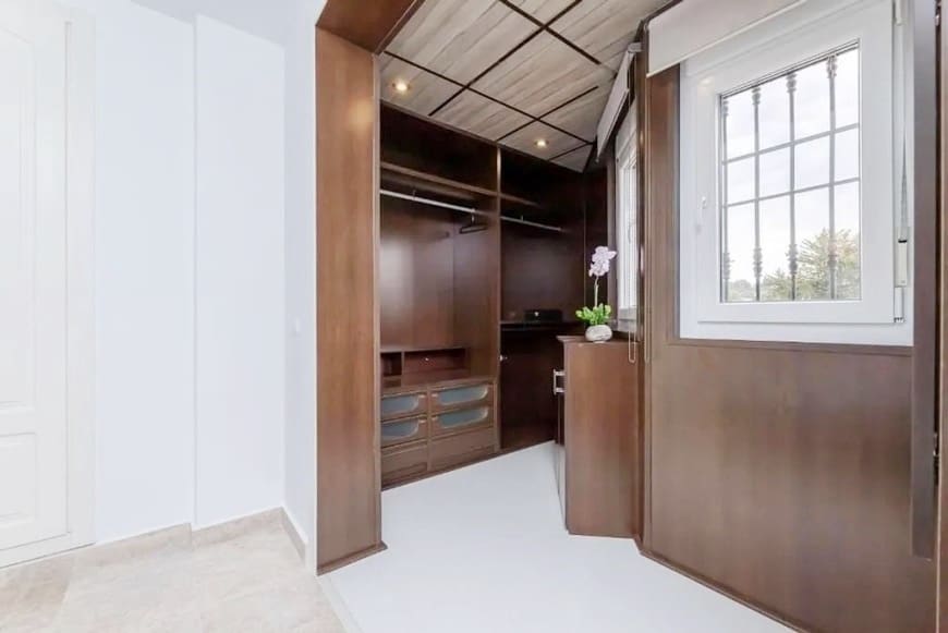 4 slaapkamer Rijtjeshuis te koop in Marbella met zwembad - € 699.000 (Ref: 9421644)