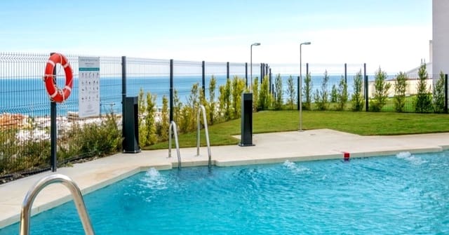 2 quarto Apartamento de Praia para venda em Benalmádena com piscina garagem - 400 000 € (Ref: 9474427)