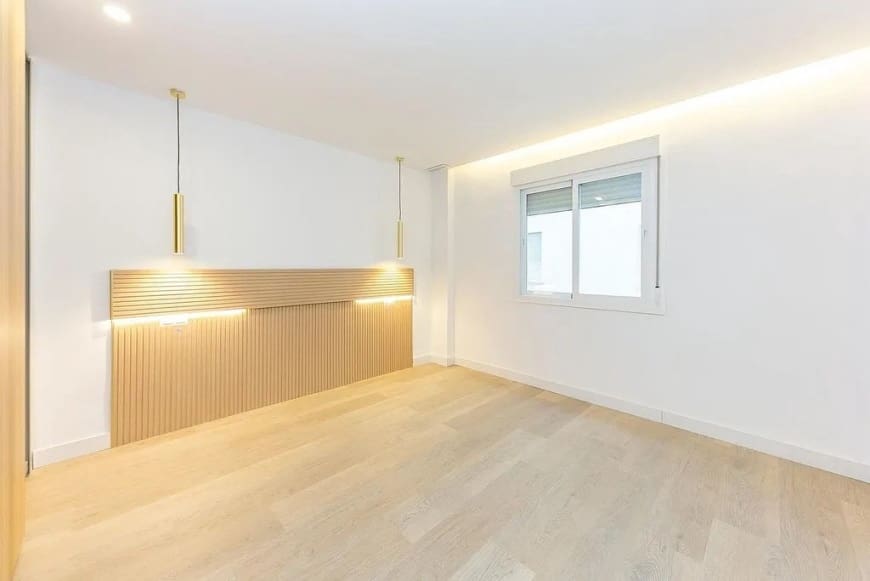 3 sypialnia Apartament przy plaży na sprzedaż w Fuengirola z garażem - 410 000 € (Ref: 9474429)