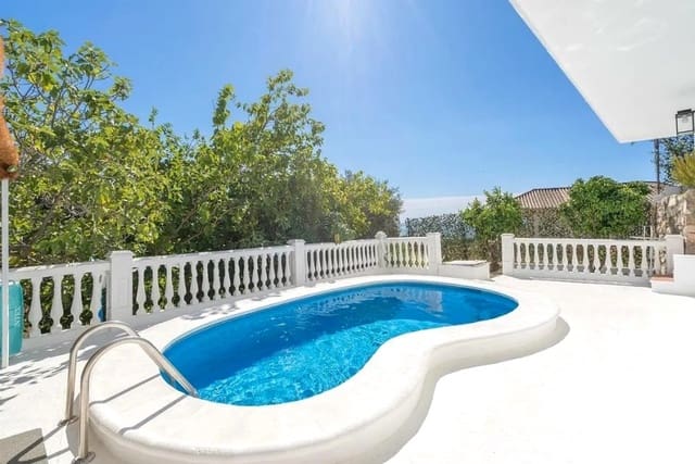 4 soveværelse Villa til salg i Benalmádena med swimmingpool garage - € 635.000 (Ref: 9474431)