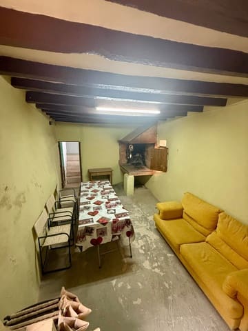 4 soveværelse Byhus til salg i Biar med garage - € 160.000 (Ref: 10025094)