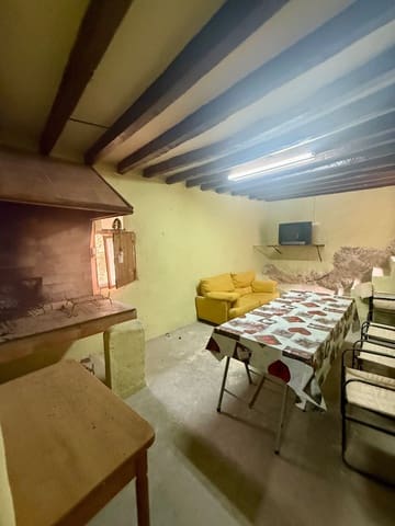4 soveværelse Byhus til salg i Biar med garage - € 160.000 (Ref: 10025094)