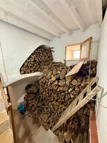 4 soveværelse Byhus til salg i Biar med garage - € 160.000 (Ref: 10025094)