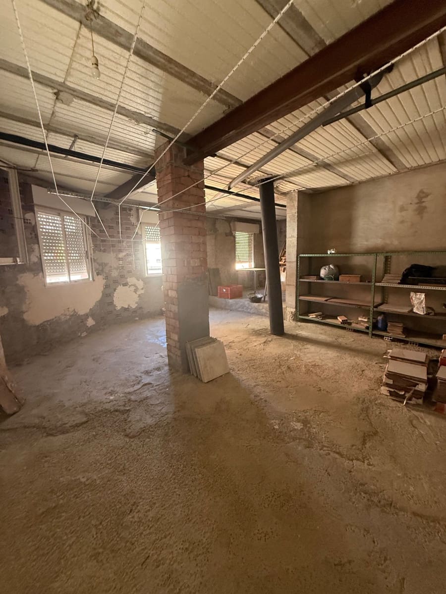 5 sovrum Hus till salu i Onil med garage - 120 000 € (Ref: 10029086)