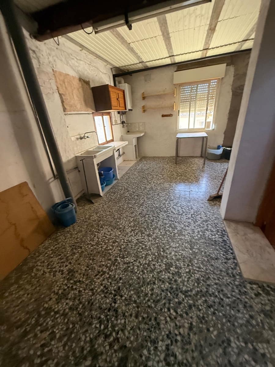 5 sovrum Hus till salu i Onil med garage - 120 000 € (Ref: 10029086)