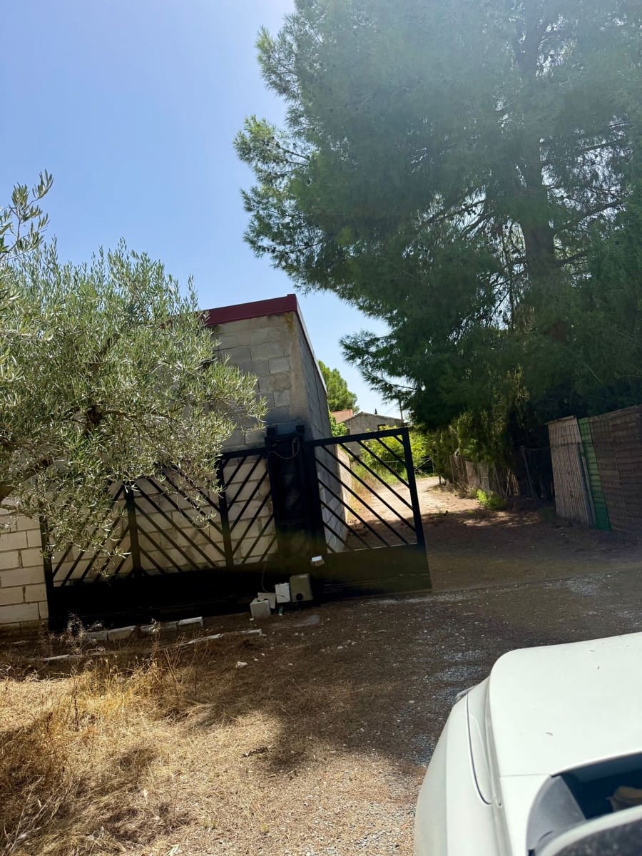 4 Zimmer Villa zu verkaufen in Villena mit Pool Garage - 210.000 € (Ref: 10033471)
