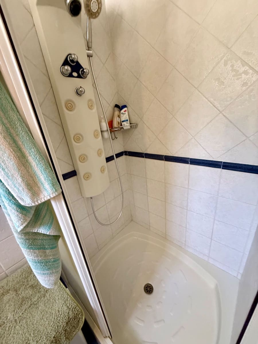 4 Zimmer Villa zu verkaufen in Villena mit Pool Garage - 210.000 € (Ref: 10033471)