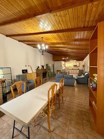 4 sovrum Villa till salu i Villena med pool garage - 210 000 € (Ref: 10033471)