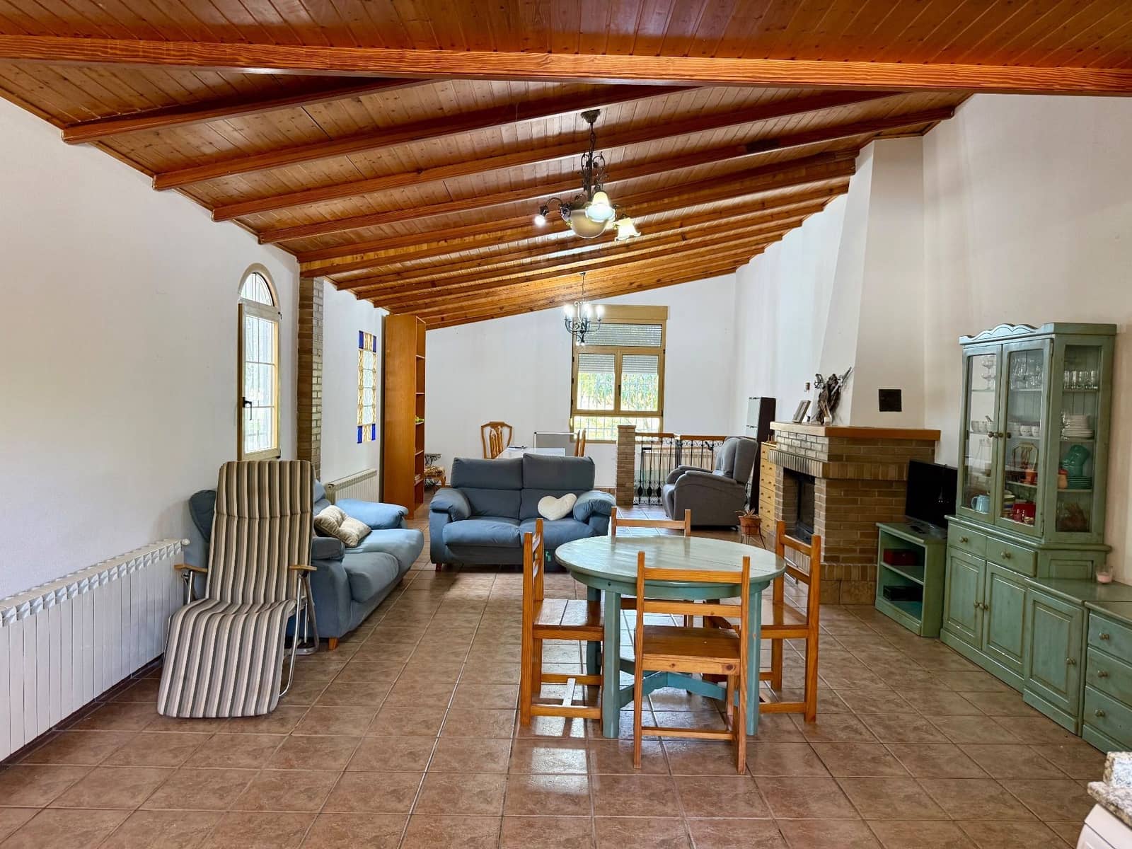 4 Zimmer Villa zu verkaufen in Villena mit Pool Garage - 210.000 € (Ref: 10033471)