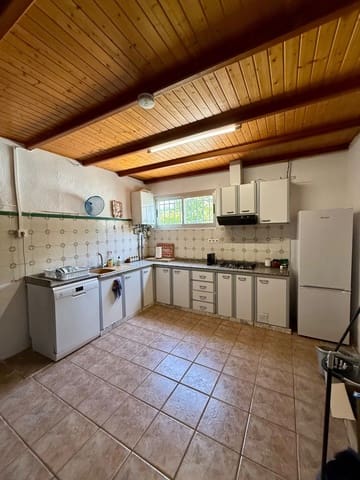4 slaapkamer Villa te koop in Biar met zwembad garage - € 210.000 (Ref: 10033473)