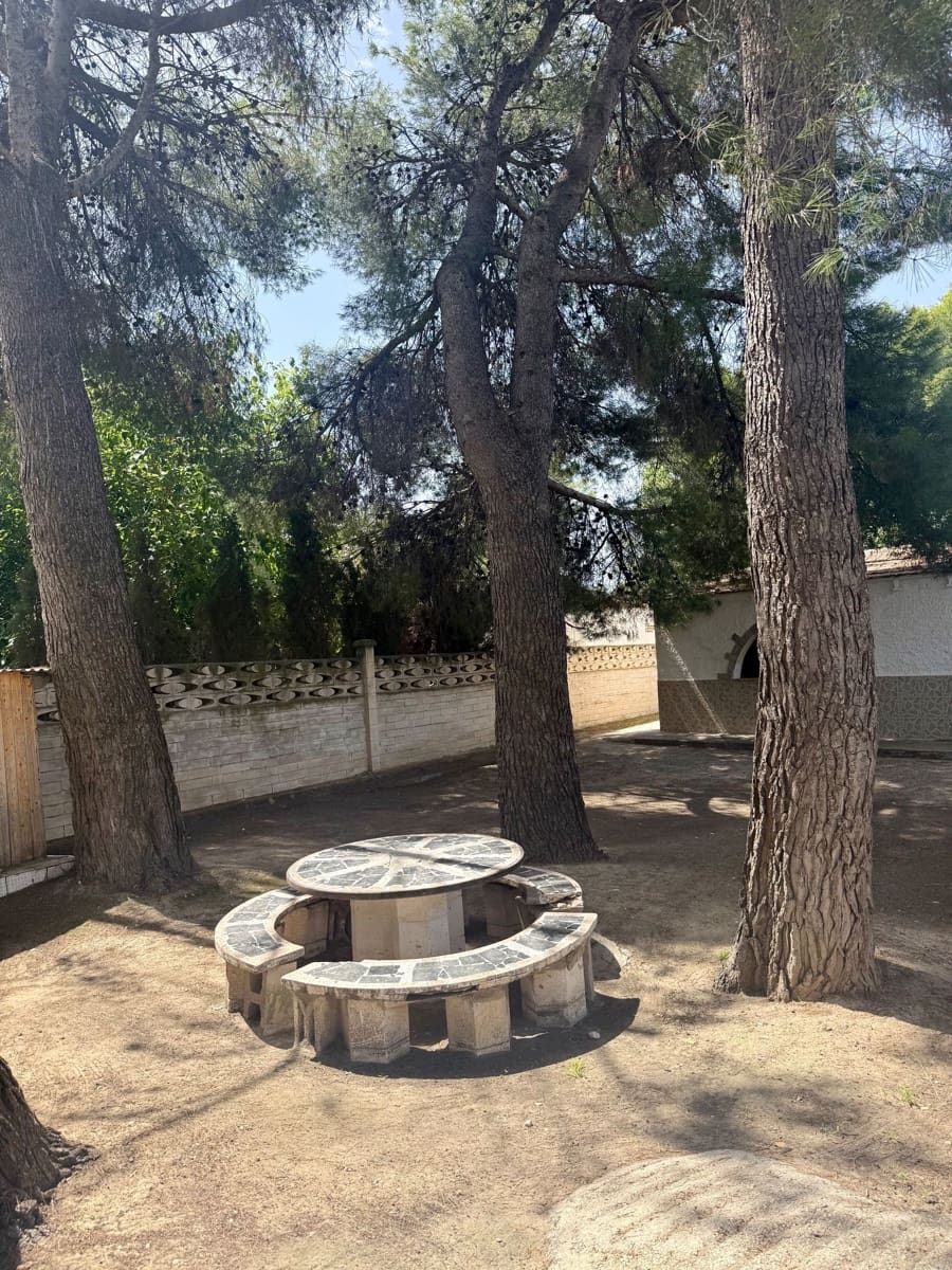 4 bedroom Villa for sale in Biar with pool garage - € 210,000 (Ref: 10033473)