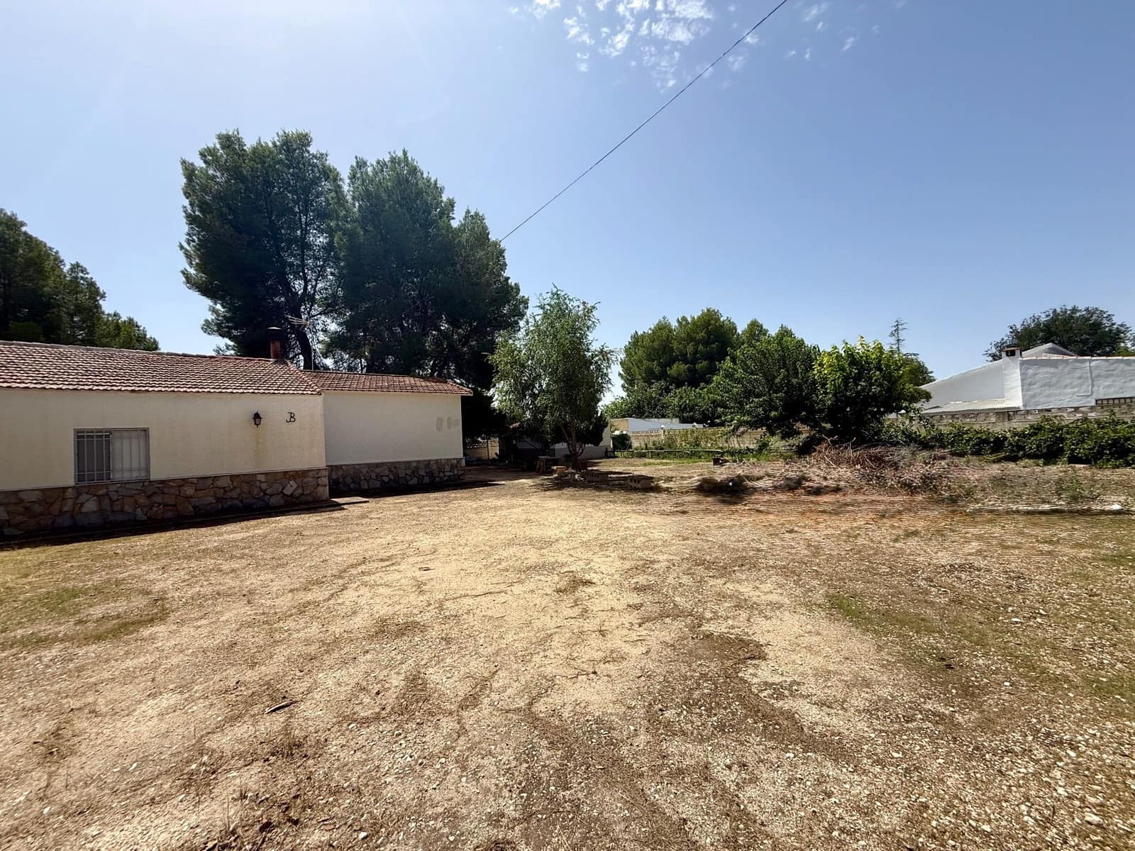 4 bedroom Villa for sale in Biar with pool garage - € 210,000 (Ref: 10033473)