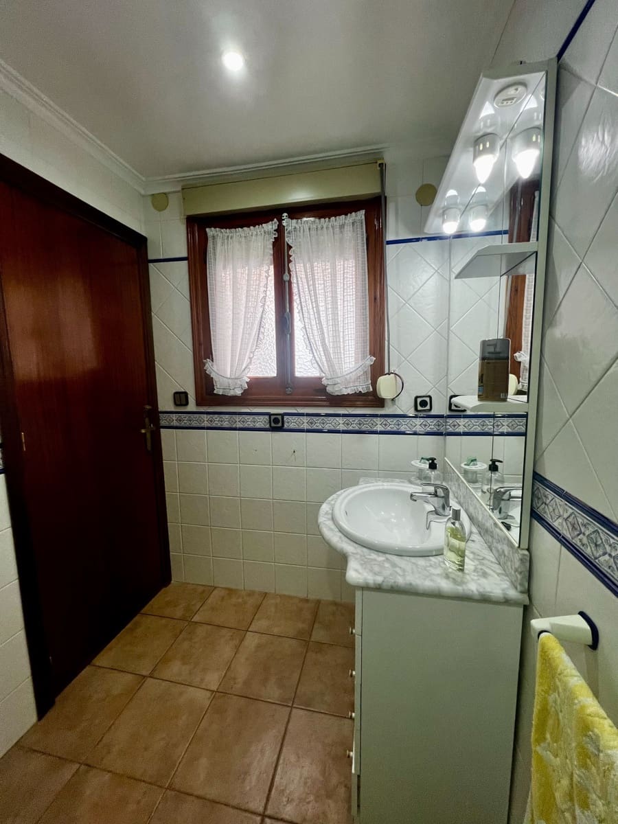 Piso de 3 habitaciones en Biar en venta - 110.000 € (Ref: 10091045)