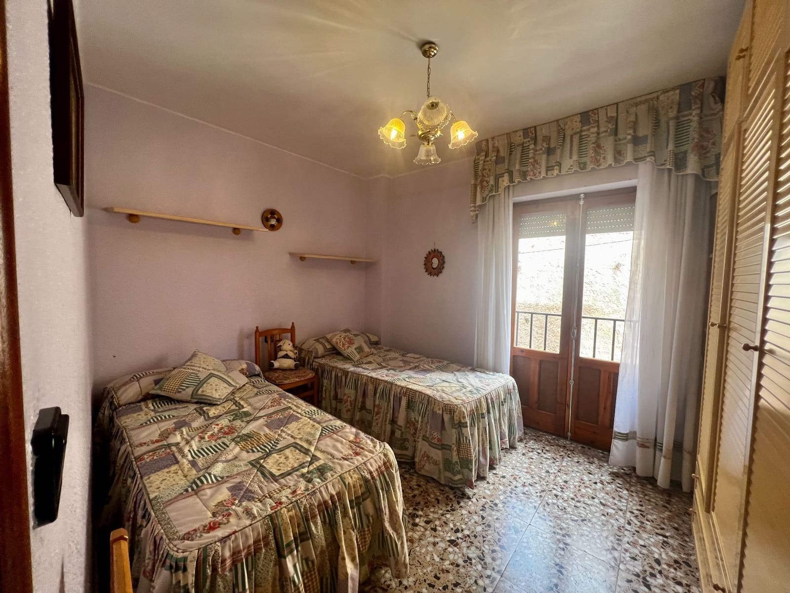 Piso de 3 habitaciones en Biar en venta - 110.000 € (Ref: 10091045)
