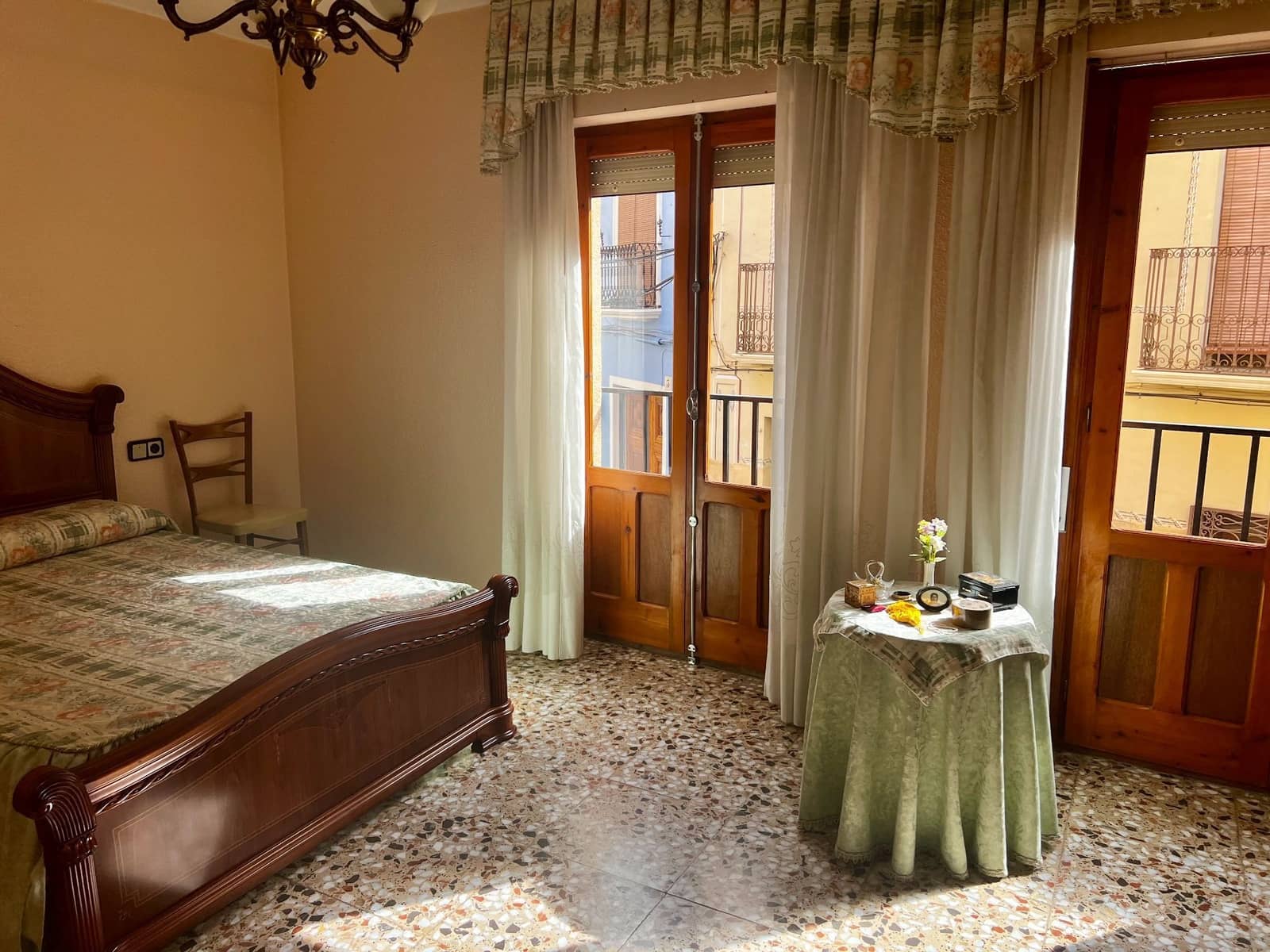 Piso de 3 habitaciones en Biar en venta - 110.000 € (Ref: 10091045)
