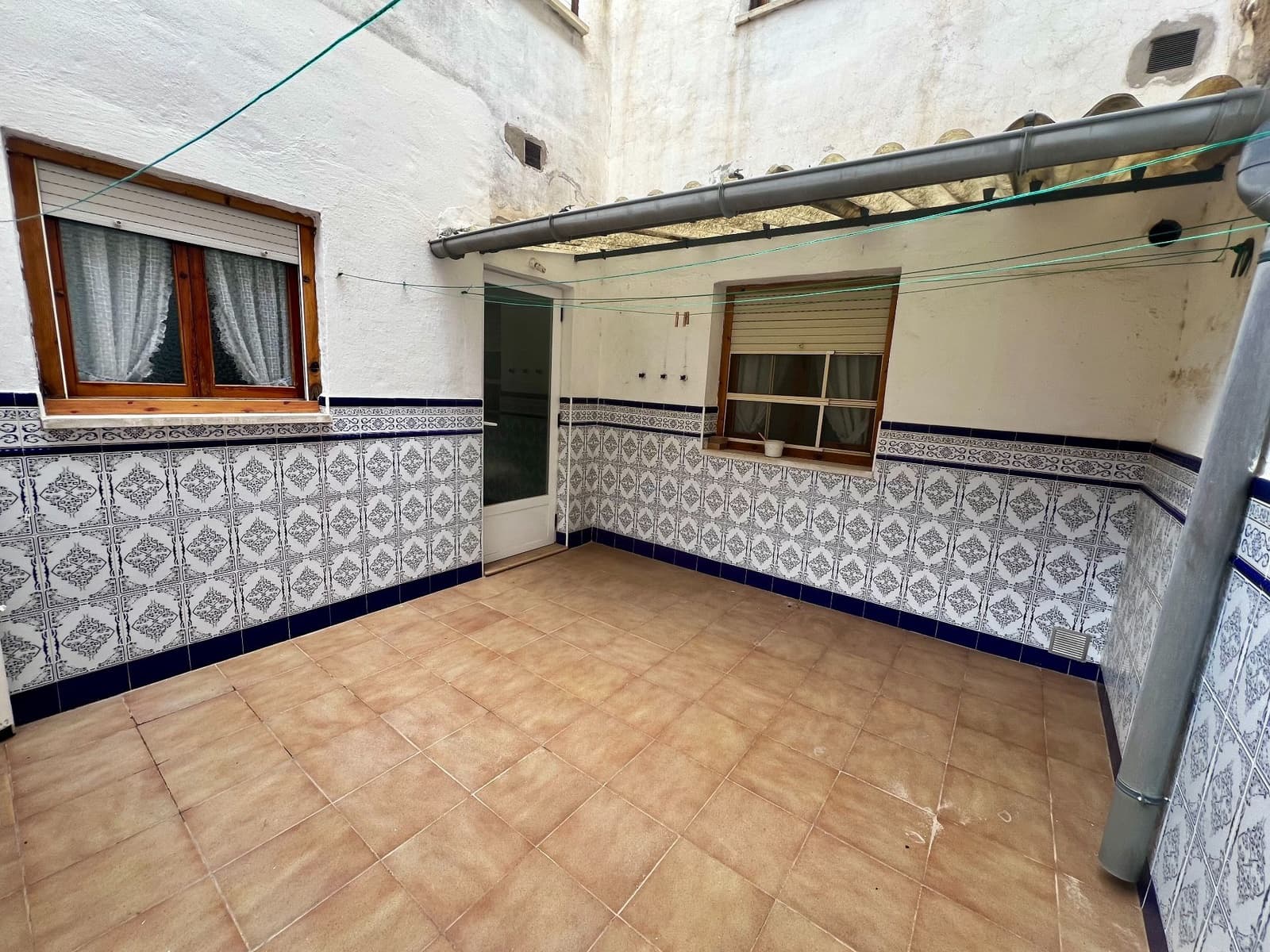 Piso de 3 habitaciones en Biar en venta - 110.000 € (Ref: 10091045)