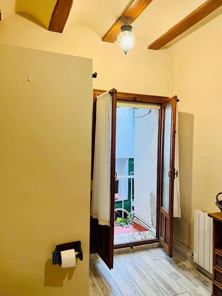 3 bedroom Townhouse for sale in Biar - € 200,000 (Ref: 7912344)