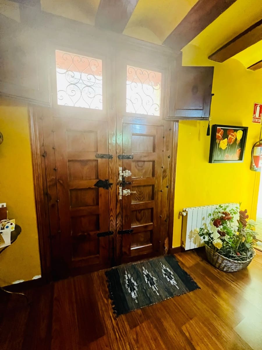 3 bedroom Townhouse for sale in Biar - € 200,000 (Ref: 7912344)