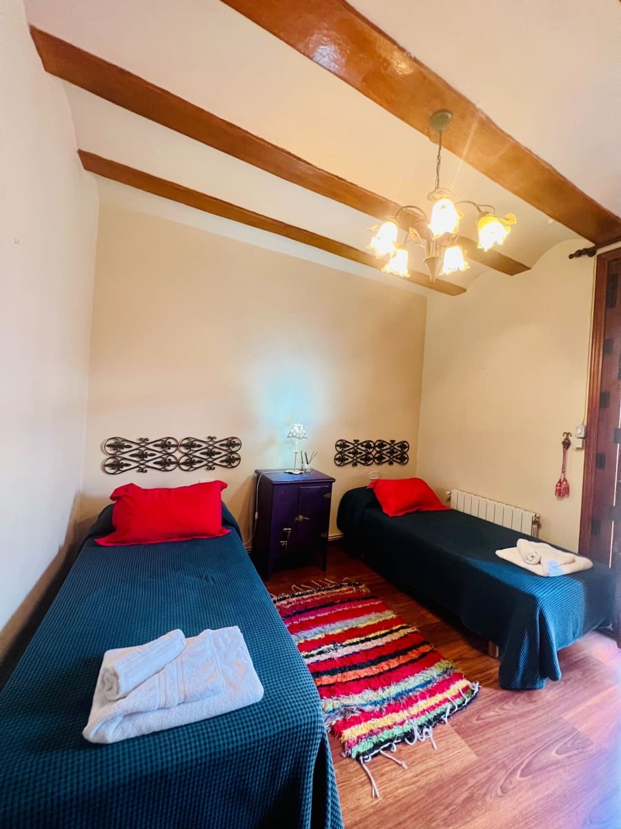 3 bedroom Townhouse for sale in Biar - € 200,000 (Ref: 7912344)