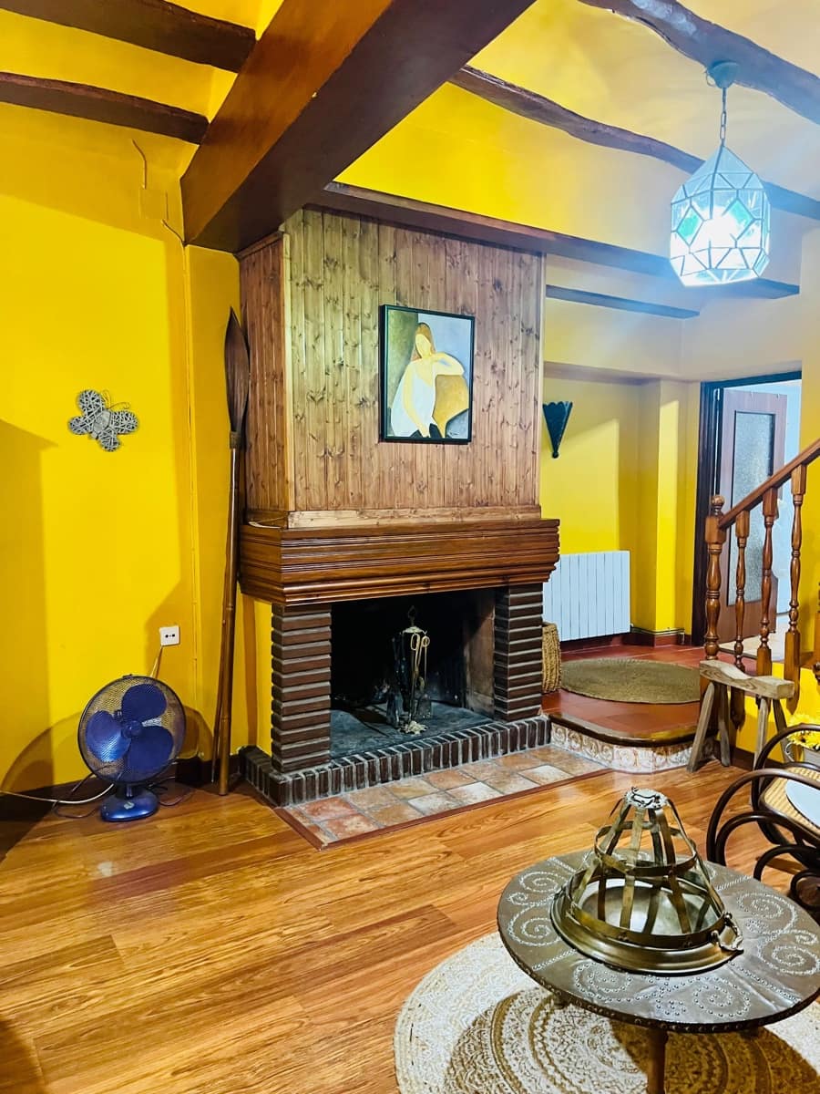 3 bedroom Townhouse for sale in Biar - € 200,000 (Ref: 7912344)