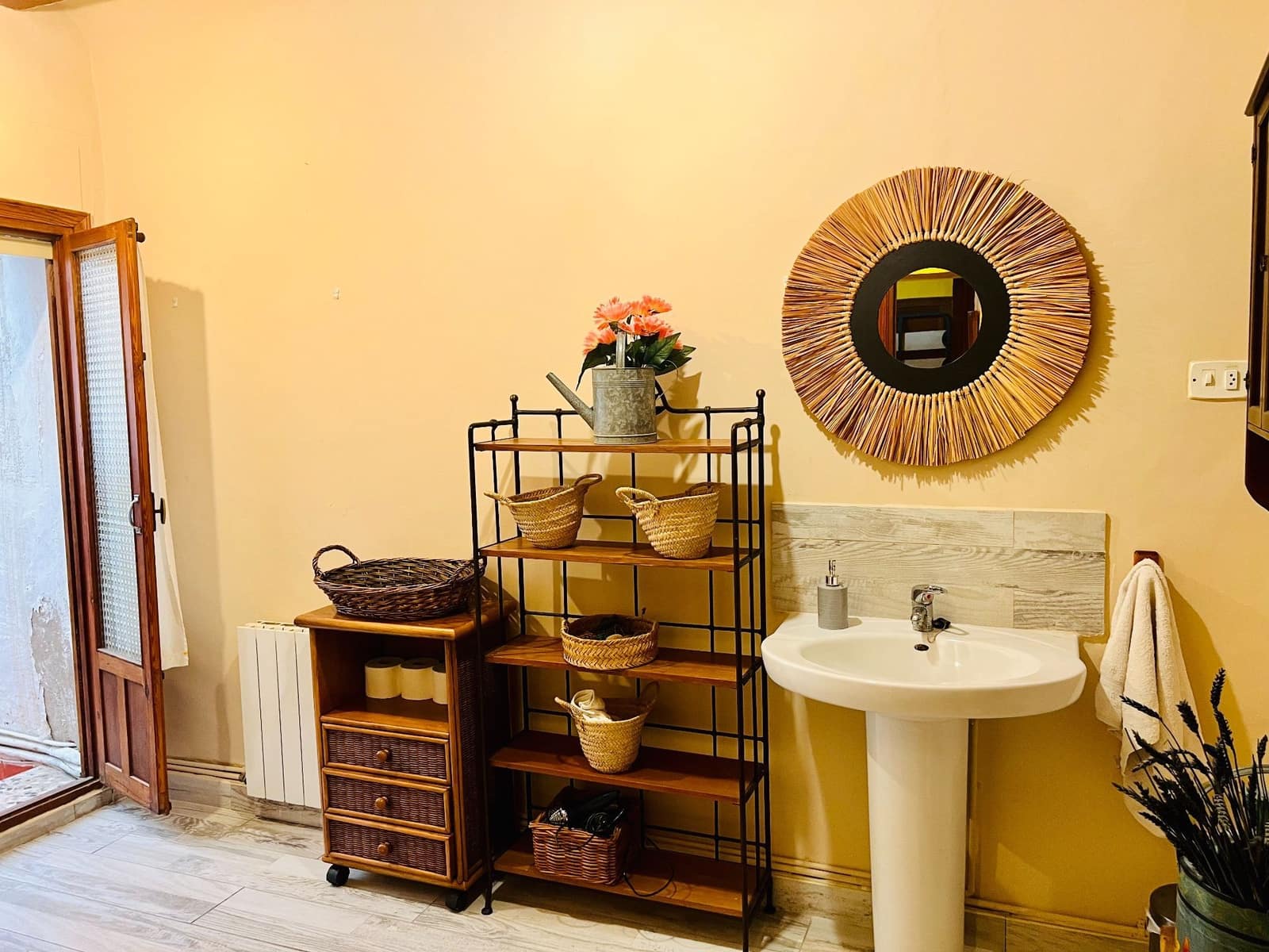 3 bedroom Townhouse for sale in Biar - € 200,000 (Ref: 7912344)