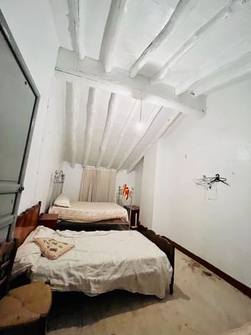 2 bedroom Townhouse for sale in El Camp de Mirra with garage - € 94,000 (Ref: 8349914)