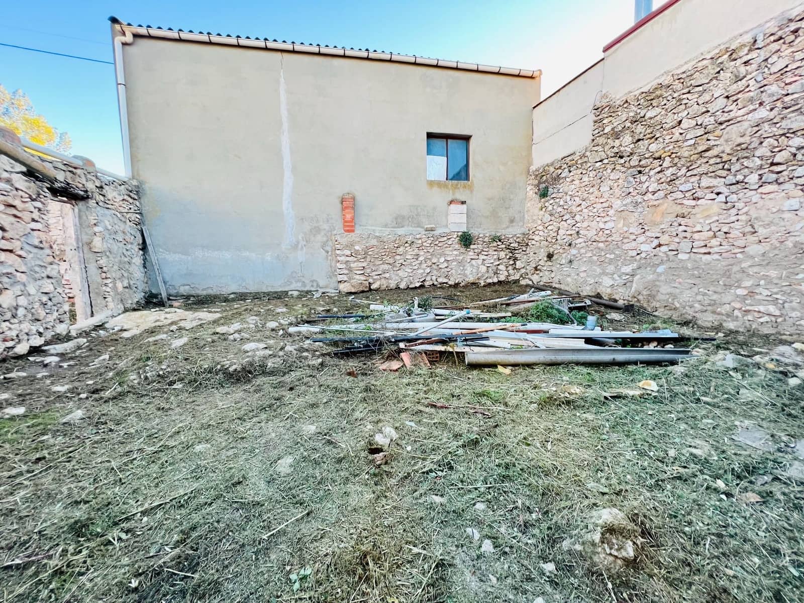 2 soveværelse Byhus til salg i El Camp de Mirra med garage - € 94.000 (Ref: 8349914)