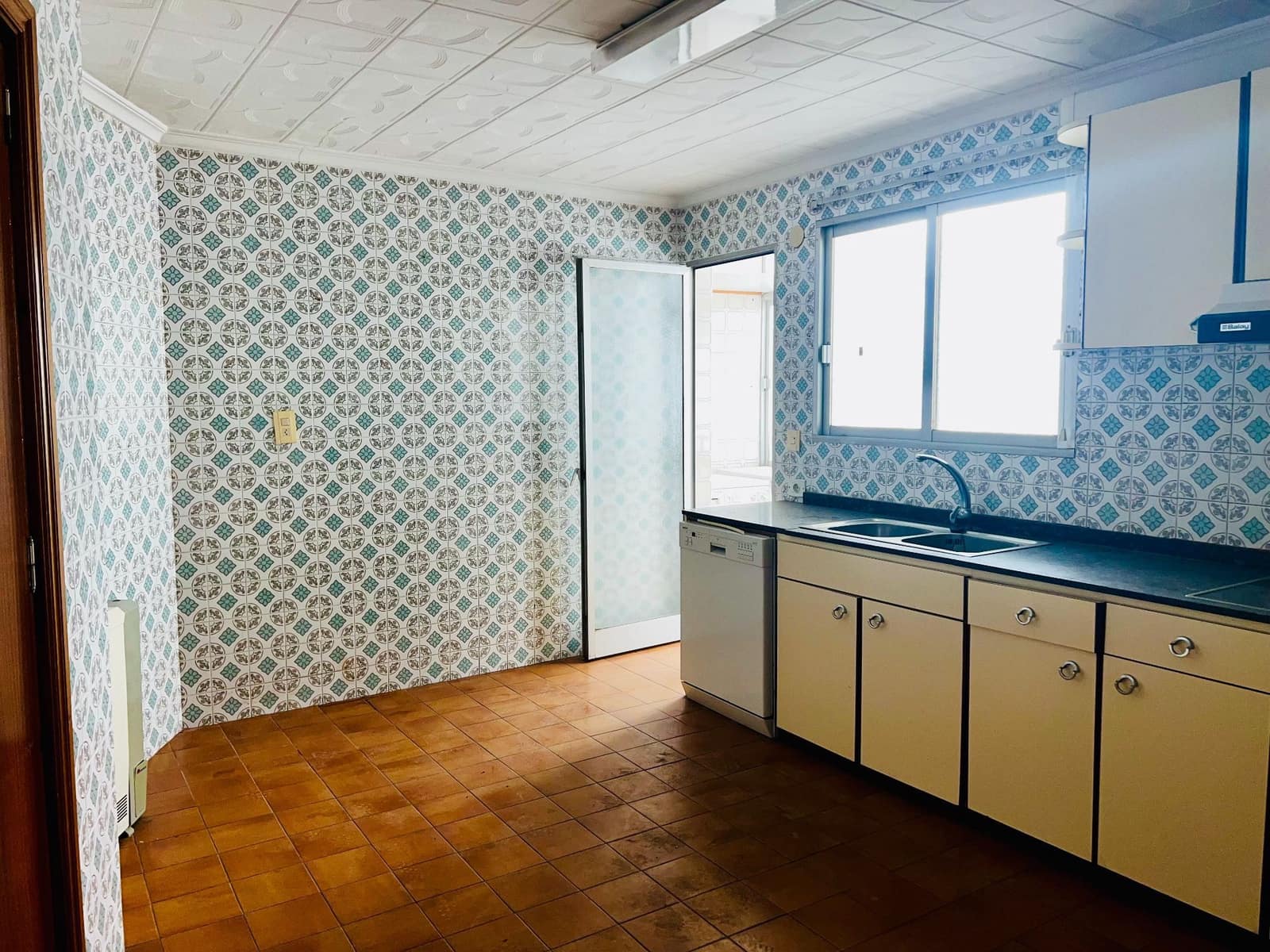 4 soveværelse Lejlighed til salg i Biar - € 130.000 (Ref: 8373103)