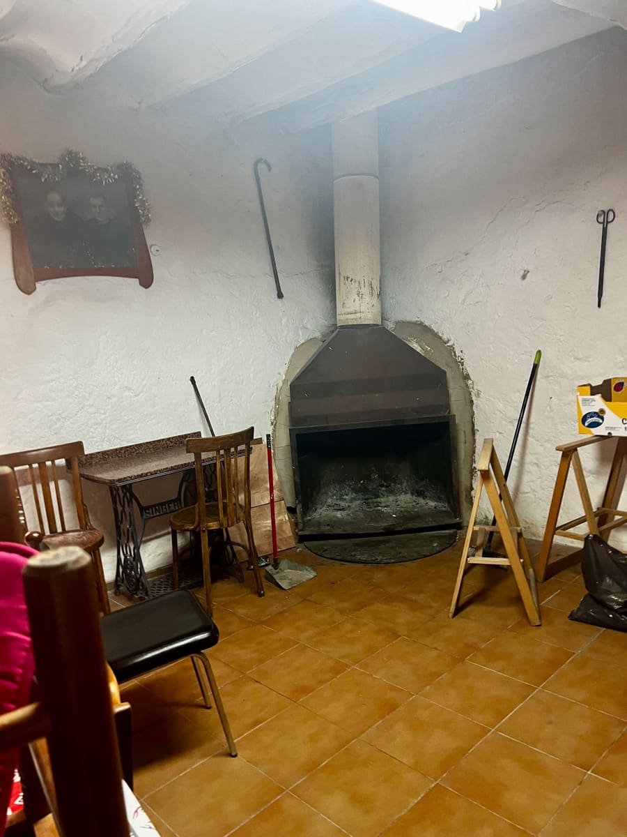 5 soveværelse Byhus til salg i Villena - € 58.900 (Ref: 8435532)