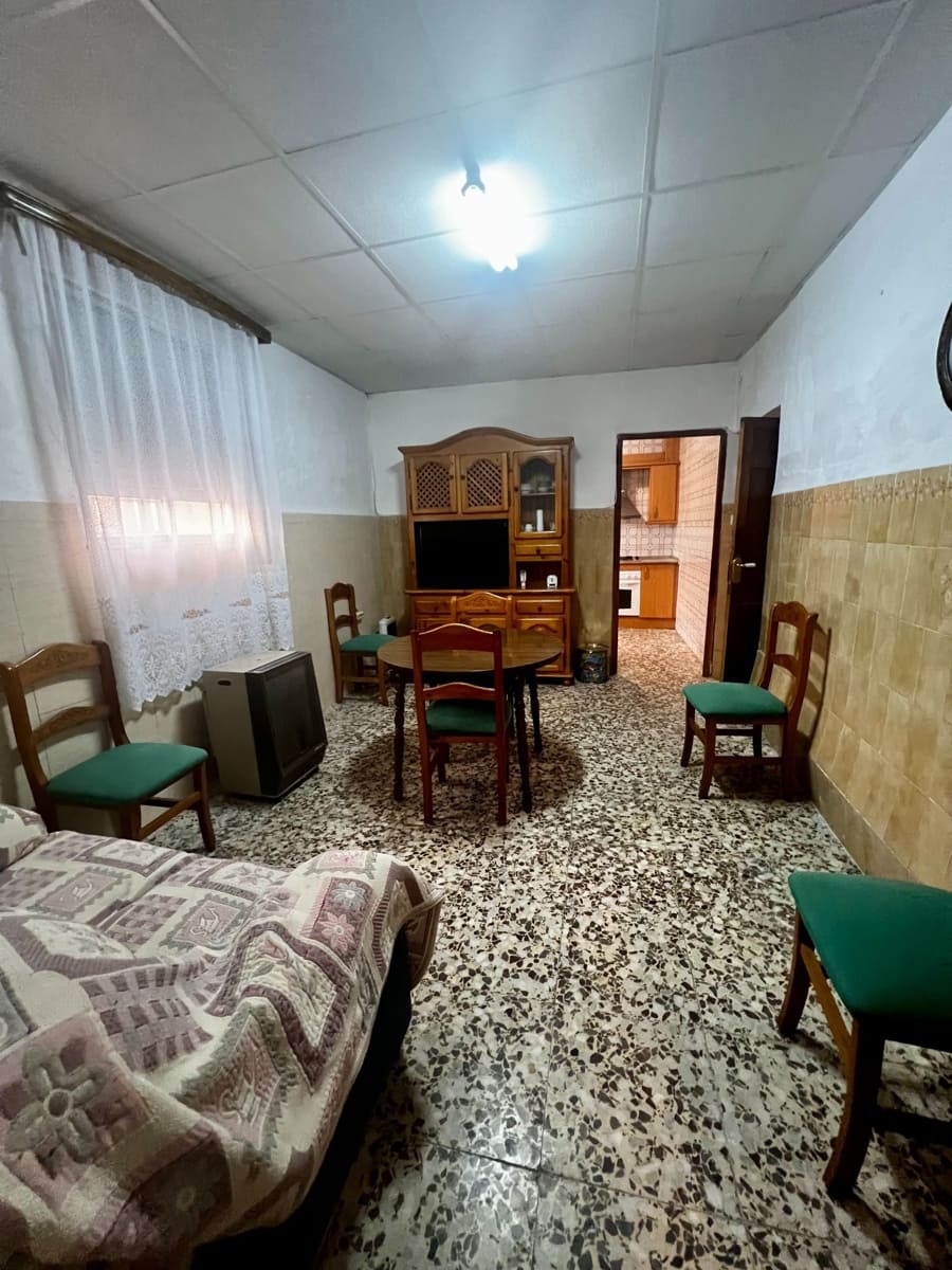 5 soveværelse Byhus til salg i Villena - € 58.900 (Ref: 8435532)