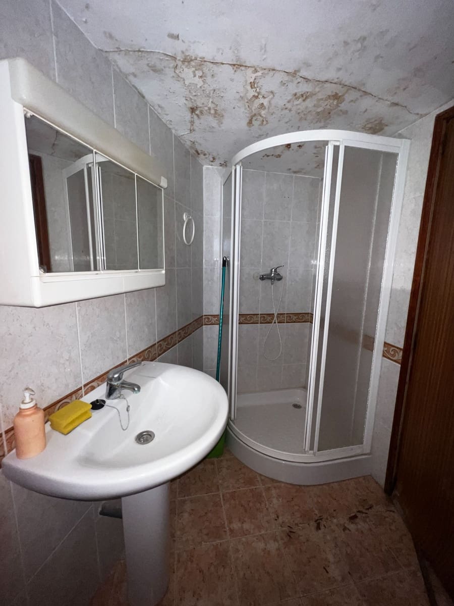 5 soverom Hus til salgs i Biar - € 58 000 (Ref: 8468795)