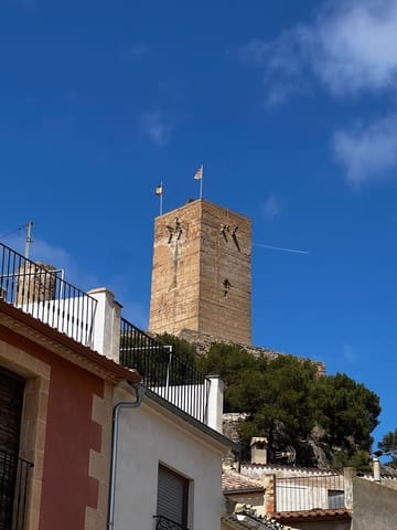 5 bedroom Townhouse for sale in Biar - € 58,000 (Ref: 8468795)