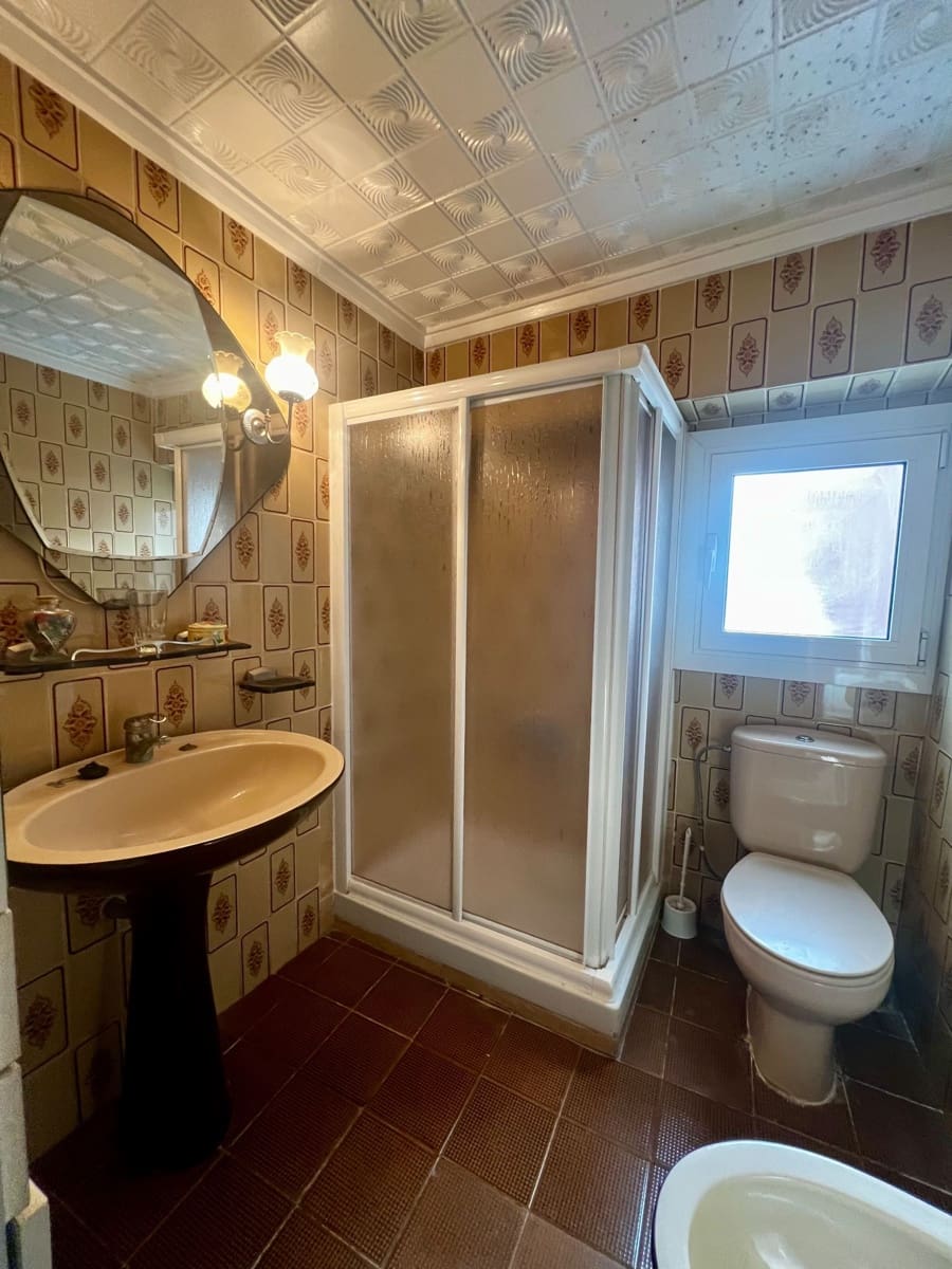 5 soverom Hus til salgs i Biar - € 100 000 (Ref: 8840642)