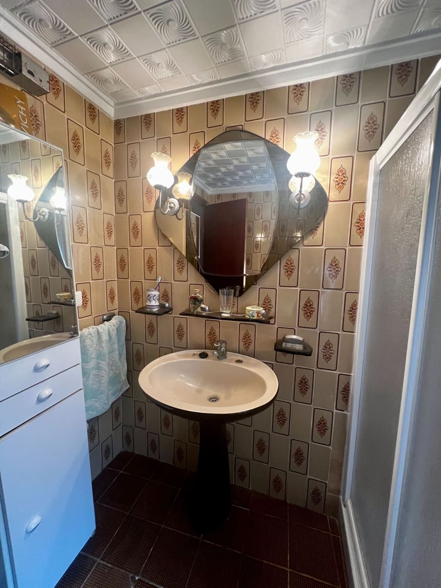 5 soverom Hus til salgs i Biar - € 100 000 (Ref: 8840642)