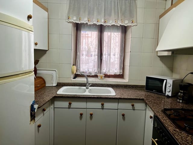 5 bedroom Townhouse for sale in Biar - € 100,000 (Ref: 8840642)