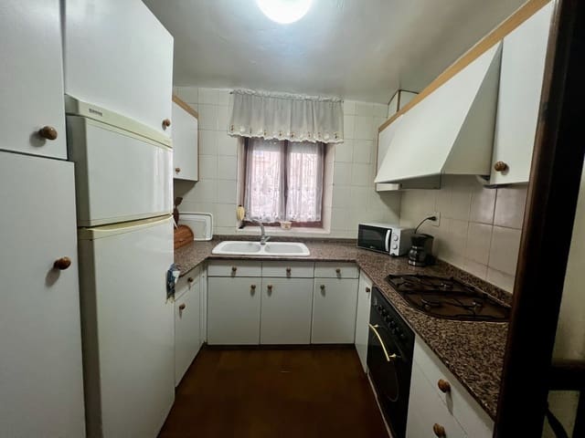 5 bedroom Townhouse for sale in Biar - € 100,000 (Ref: 8840642)