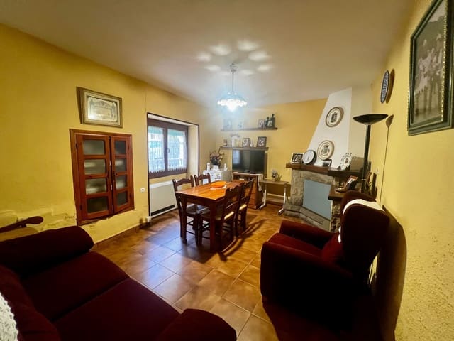 5 bedroom Townhouse for sale in Biar - € 100,000 (Ref: 8840642)