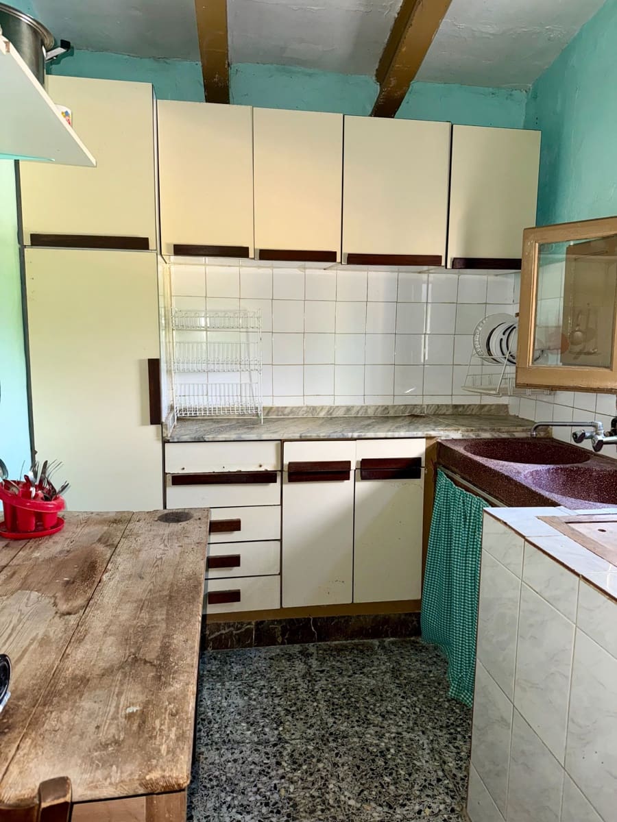 3 bedroom Finca/Country House for sale in Biar with pool garage - € 130,000 (Ref: 9081314)