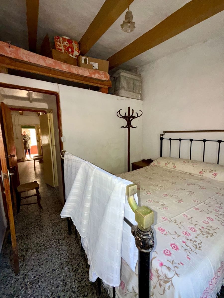 3 bedroom Finca/Country House for sale in Biar with pool garage - € 130,000 (Ref: 9081314)