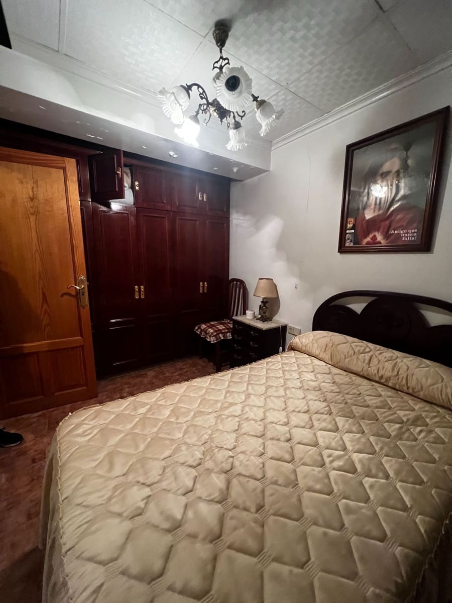 6 soverom Hus til salgs i Biar - € 115 000 (Ref: 9106321)