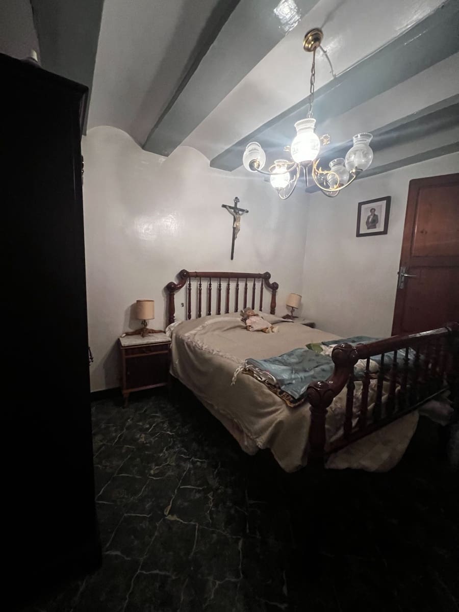 6 soverom Hus til salgs i Biar - € 115 000 (Ref: 9106321)