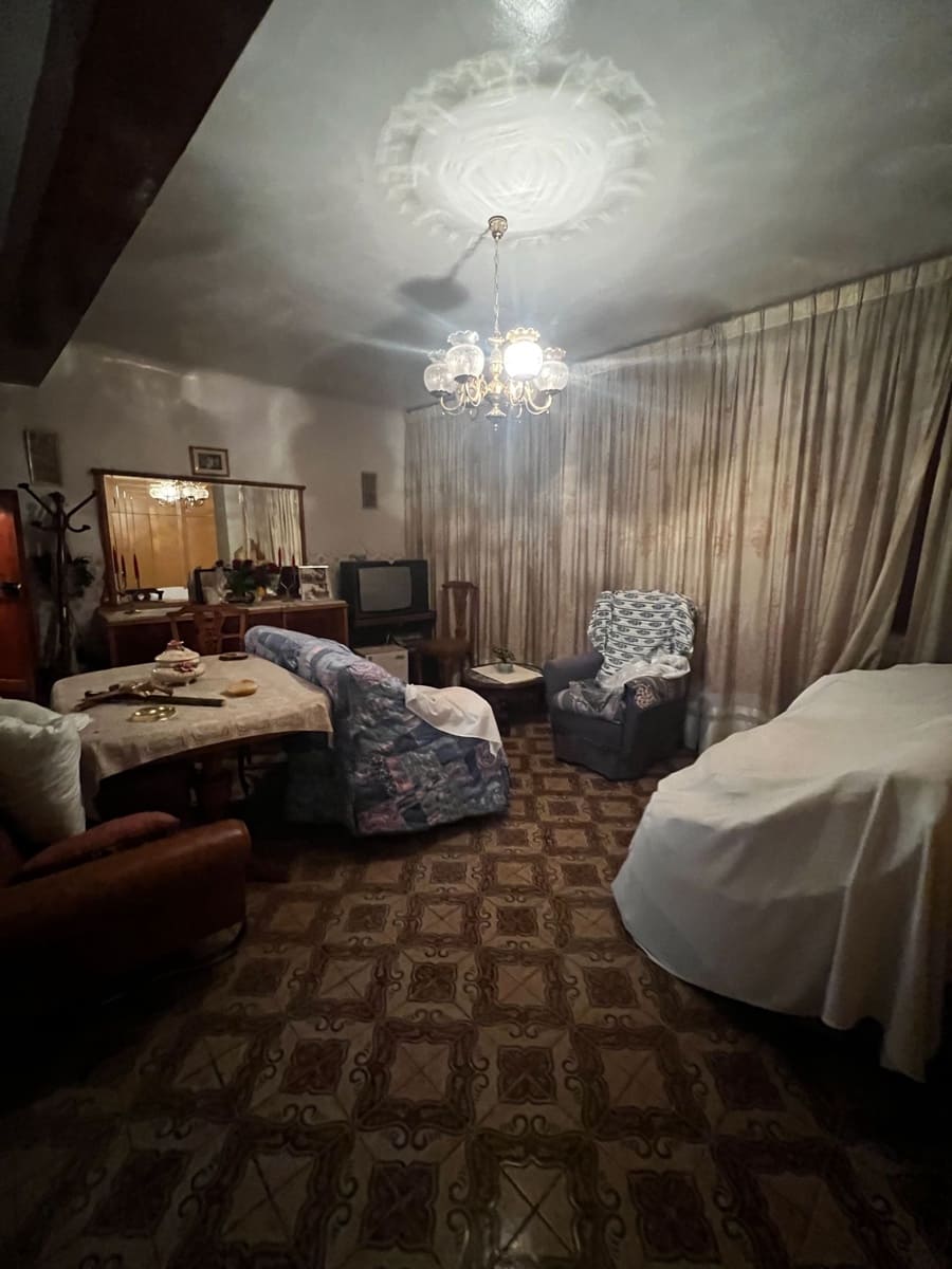 6 soverom Hus til salgs i Biar - € 115 000 (Ref: 9106321)