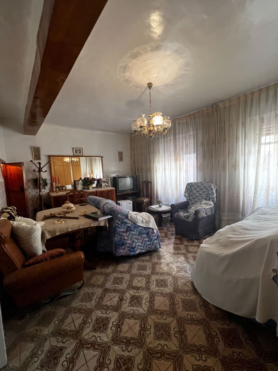 6 soverom Hus til salgs i Biar - € 115 000 (Ref: 9106321)