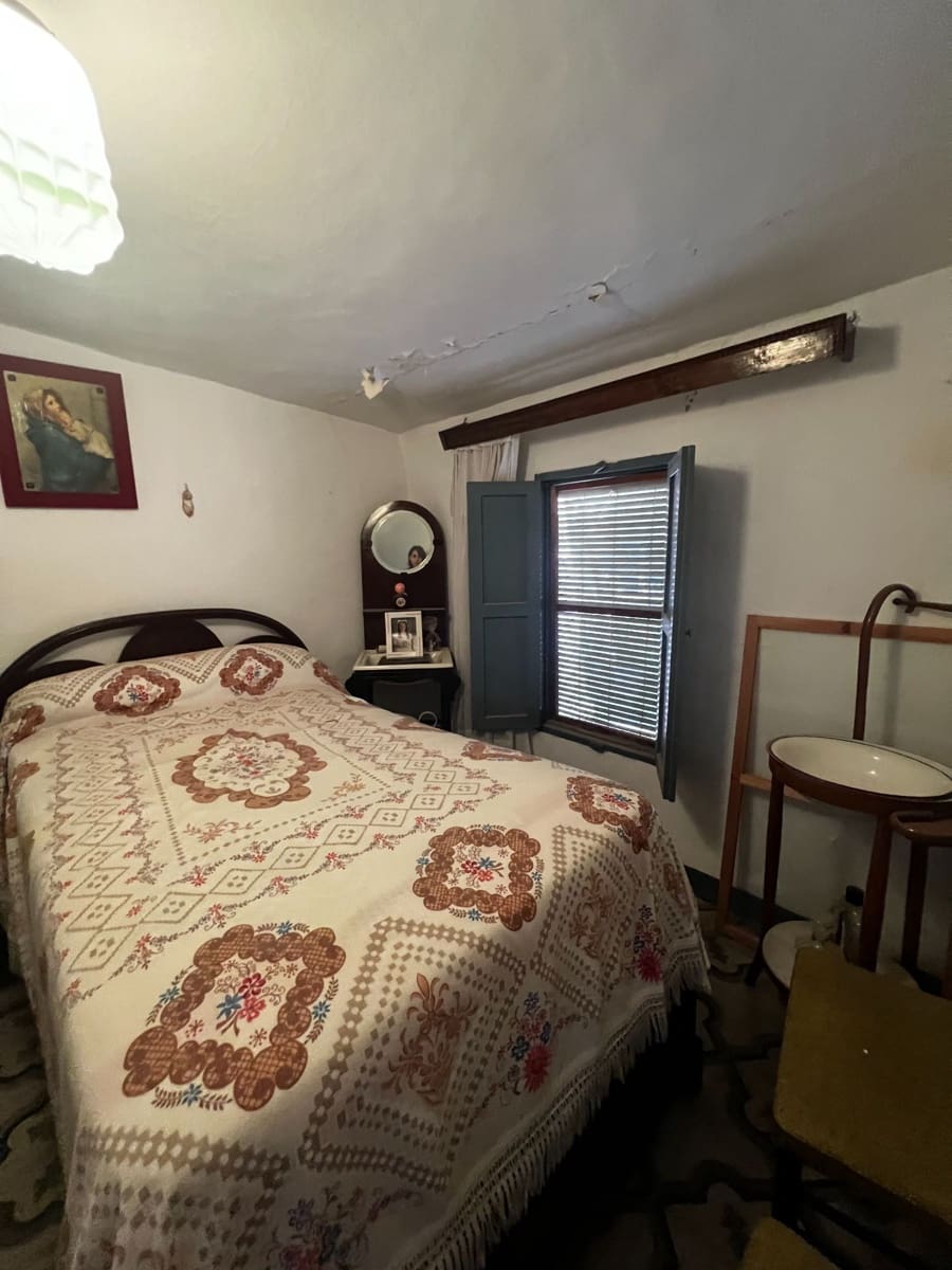 6 soverom Hus til salgs i Biar - € 115 000 (Ref: 9106321)