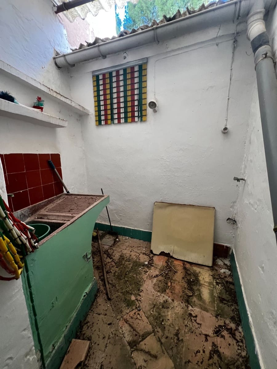 6 soverom Hus til salgs i Biar - € 115 000 (Ref: 9106321)