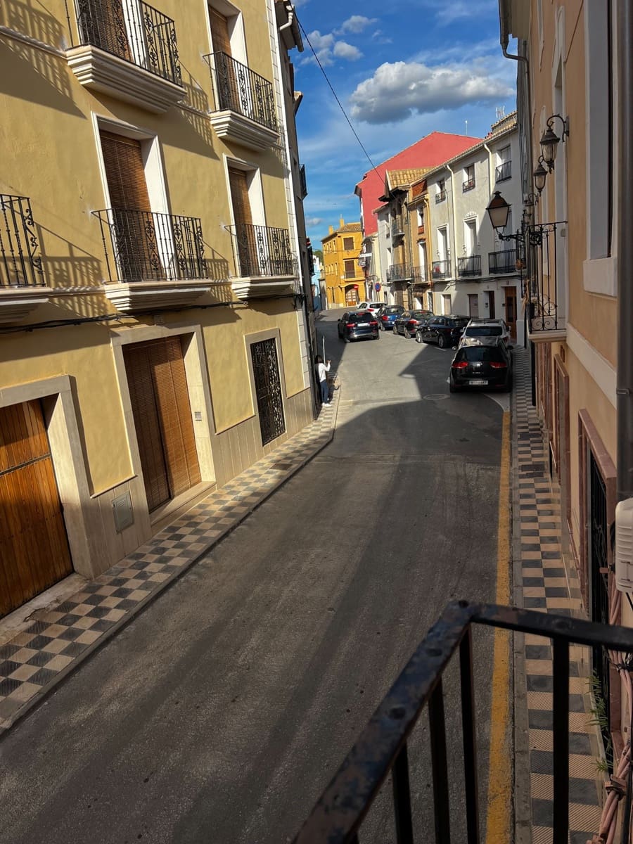 6 soverom Hus til salgs i Biar - € 115 000 (Ref: 9106321)